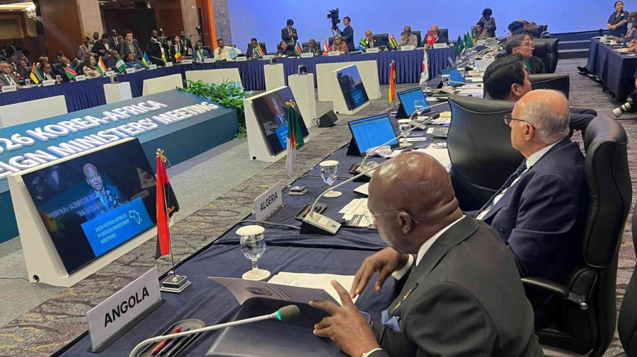 T&eacute;te Ant&oacute;nio participa na reuni&atilde;o dos ministros das Rela&ccedil;&otilde;es Exteriores e dos Neg&oacute;cios Estrangeiros dos pa&iacute;ses africanos e da Coreia