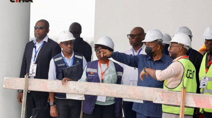 Presidente da Rep&uacute;blica, Jo&atilde;o Louren&ccedil;o, constata andamento das obras do futuro Hospital dos Queimados