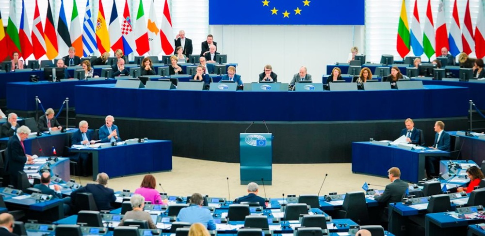 UE desbloqueia primeira ronda de negocia&ccedil;&otilde;es para ades&atilde;o da Ucr&acirc;nia