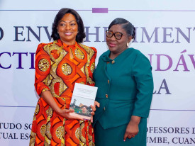 Ana Dias Louren&ccedil;o no lan&ccedil;amento da obra de Maria Neto  - DR