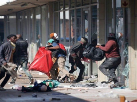 Sobe para nove o n&uacute;mero de mo&ccedil;ambicanos mortos na &Aacute;frica do Sul - DR