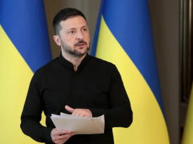 Zelensky prop&otilde;e encontro e um "cessar-fogo" em carta aberta a Putin - DR