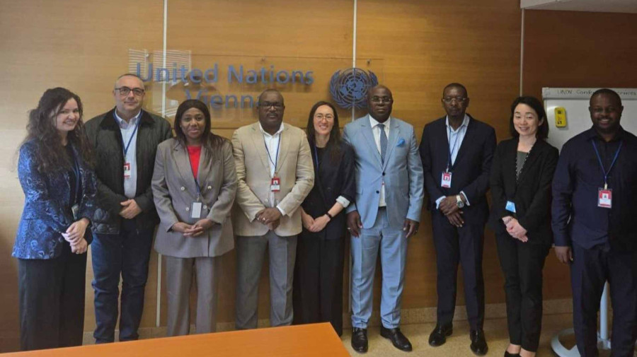 Delega&ccedil;&otilde;es de Angola e da It&aacute;lia 