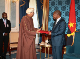 Presidente da Rep&uacute;blica, Jo&atilde;o Louren&ccedil;o, recebe mensagem de Sua Majestade Haithan Bin Tarik, Sult&atilde;o de Om&atilde; - Edi&ccedil;&otilde;es Novembro