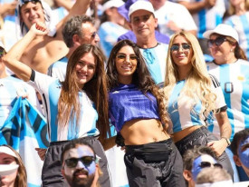 Adeptos da selec&ccedil;&atilde;o de futebol da Argentina - DR
