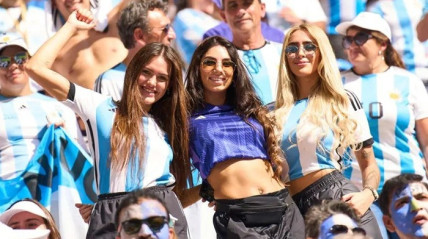 Adeptos da selec&ccedil;&atilde;o de futebol da Argentina