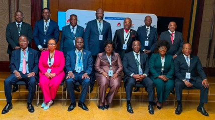 Participantes na reuni&atilde;o das Miss&otilde;es Diplom&aacute;ticas e Consulares