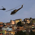 Dois helic&oacute;pteros colidem no Rio de Janeiro. H&aacute; seis mortos
