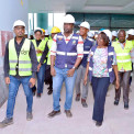 Ministra da Sa&uacute;de visita obras em unidades hospitalares 