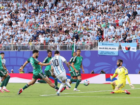 Hat-trick de Lionel Messi d&aacute; vit&oacute;ria da Argentina sobre a Arg&eacute;lia - DR