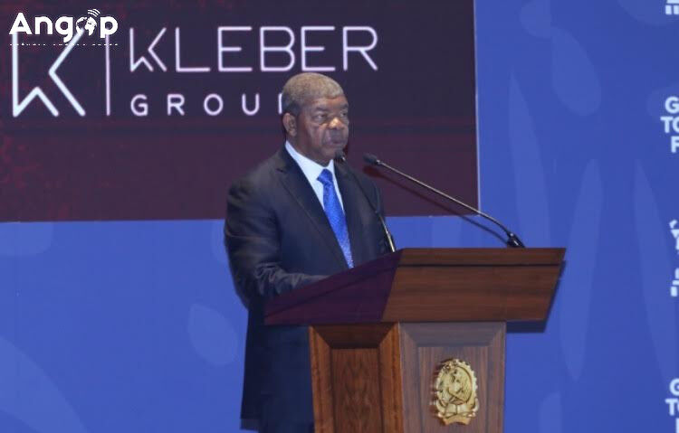 Presidente da Rep&uacute;blica discursa na Cimeira de Investimentos para o Turismo 