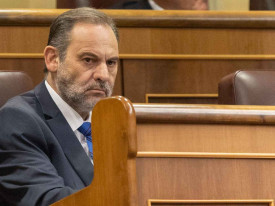 Ex-ministro dos Transportes da Espanha condenado a 24 anos de pris&atilde;o por corrup&ccedil;&atilde;o - DR