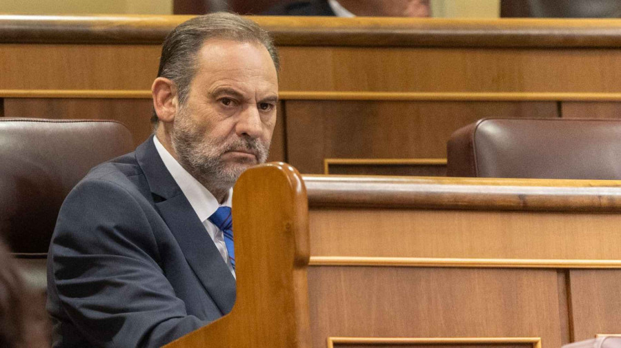 Ex-ministro dos Transportes da Espanha condenado a 24 anos de pris&atilde;o por corrup&ccedil;&atilde;o