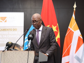 ministro do Planeamento, Victor Guilherme, discursou no lan&ccedil;amento do "Perfil da Crian&ccedil;a em Angola" - Edi&ccedil;&otilde;es Novembro