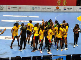 Jogadoras da selec&ccedil;&atilde;o nacional j&uacute;nior feminina de andebol - DR