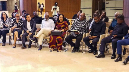 Encontro entre o ministro da cultura e artistas pl&aacute;sticos 