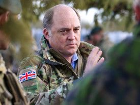 Ex-ministro da Defesa do Reino Unido vai ser julgado &agrave; revelia em Moscovo - DR