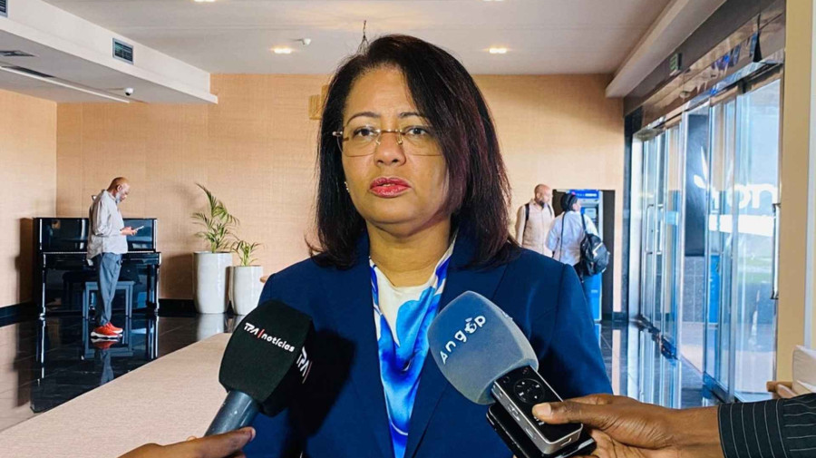 Ministra reafirma compromisso no combate aos impactos clim&aacute;ticos