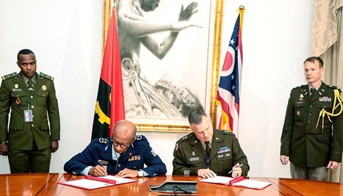 Angola e Estados Unidos da Am&eacute;rica assinam acordo no dom&iacute;nio militar