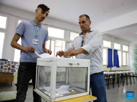 Eleitores argelinos v&atilde;o &agrave;s urnas para eleger novo parlamento - DR