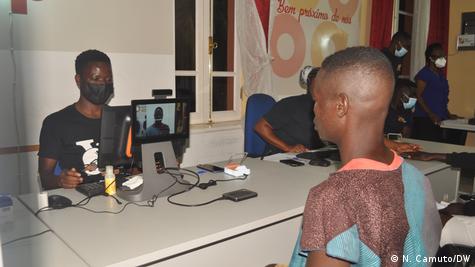 Registo eleitoral em Angola
