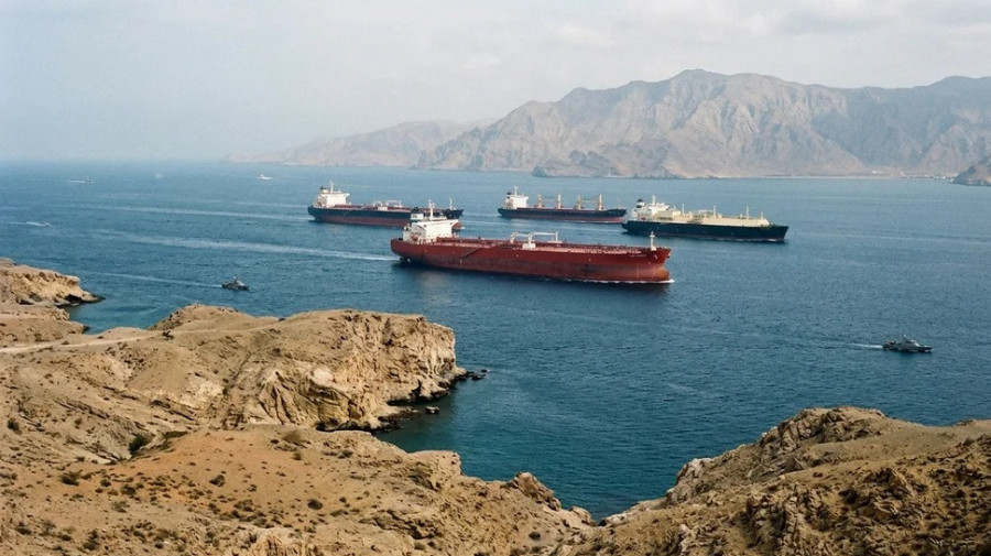 EUA querem cobrar 20% para serem os "anjos da guarda" dos navios no Estreito de Ormuz