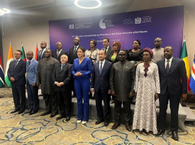 Embaixador de Angola no Benin, Jos&eacute; Bam&oacute;quina Zau (2&ordm; esq. 2&ordf; fila) participa em reuni&atilde;o sobre Processo dos Estados Africanos do Atl&acirc;ntico - MIREX
