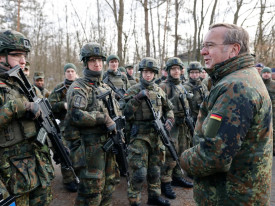 Jovens alem&atilde;es recusam o servi&ccedil;o militar - DR