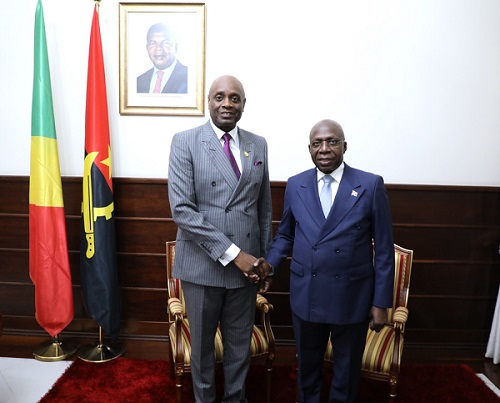 Ministro das Rela&ccedil;&otilde;es Exteriores, T&eacute;te Ant&oacute;nio, reuniu-se, em Luanda, com hom&oacute;logo do Congo, Constant-Serge Bounda