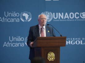 Subsecret&aacute;rio-geral das Na&ccedil;&otilde;es Unidas e Alto Representante para a Alian&ccedil;a das Civiliza&ccedil;&otilde;es, Miguel Moratinos - Edi&ccedil;&otilde;es Novembro