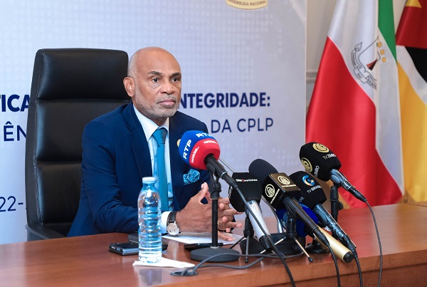 Presidente do Grupo Nacional de Acompanhamento aos Parlamentos da CPLP, Vig&iacute;lio de Fontes Pereira