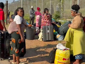 Actos xen&oacute;fobos obriga milhares de mo&ccedil;ambicanos a deixar &Aacute;frica do Sul - DR