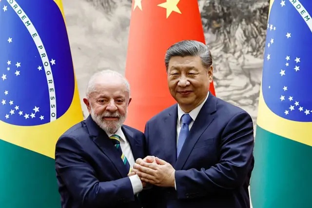 Presidente chin&ecirc;s apoia Lula na oposi&ccedil;&atilde;o &agrave; interfer&ecirc;ncia externa