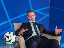 UEFA amea&ccedil;a boicotar Mundial em protesto contra plano da FIFA - DR