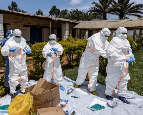 Peritos da ONU apelam a uma resposta mais robusta ao &eacute;bola na RDC 