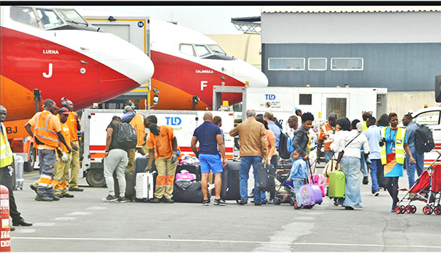 Passageiros em Angola