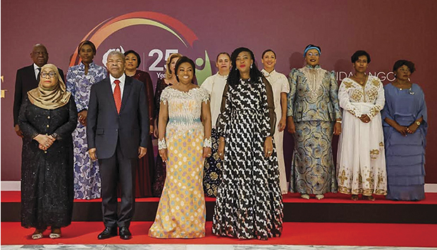 Presidente da Rep&uacute;blica com as Primeiras-Damas 