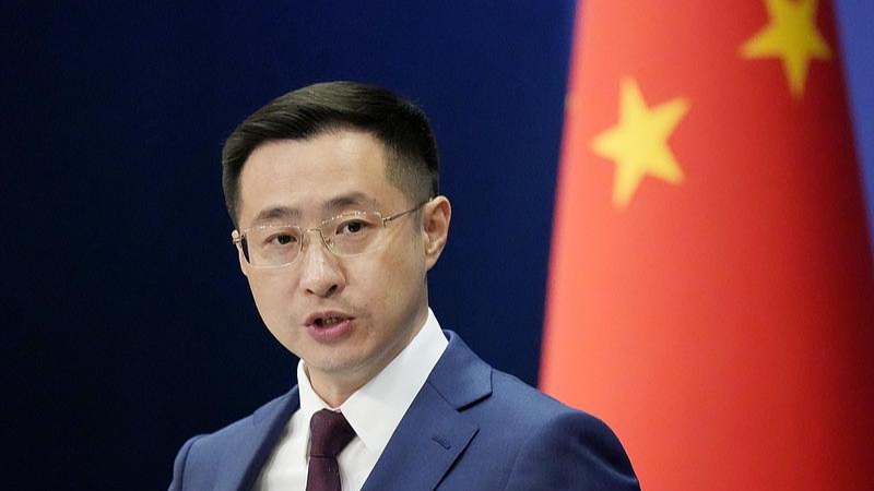 China vai continuar a ajudar pa&iacute;ses africanos no combate ao &eacute;bola