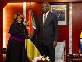 Bispa anglicana recebida pelo Presidente de Mo&ccedil;ambique, Daniel Chapo  - DR