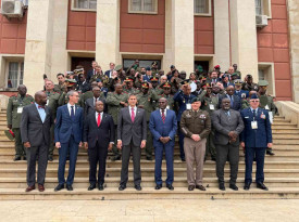 Delega&ccedil;&otilde;es de Angola e dos EUA - DR