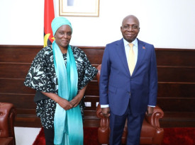 Ministro das Rela&ccedil;&otilde;es Exteriores, T&eacute;te Ant&oacute;nio, recebeu em audi&ecirc;ncia coordenadora residente das Na&ccedil;&otilde;es Unidas em Angola, Amanda Mukwashi - MIREX