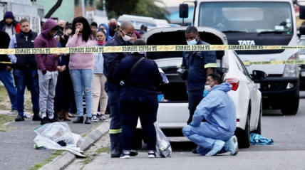 Onze mortos em tr&ecirc;s tiroteios na Cidade do Cabo, &Aacute;frica do Sul