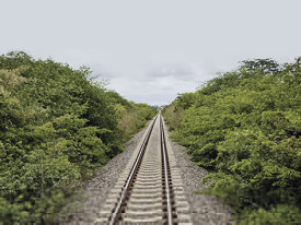 Linha F&eacute;rrea (Arquivo) - DR