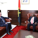 Ministro das Rela&ccedil;&otilde;es Exteriores, T&eacute;te Ant&oacute;nio, recebeu em audi&ecirc;ncia Stefan Traumann, embaixador da Alemanha acreditado em Angola