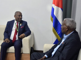 Primeiro vice-presidente da Assembleia Nacional, Am&eacute;rico Cuononoca (Esq.), encontrou-se com Presidente da Assembleia Nacional de Cuba, Esteban Lazo - Assembleia Nacional