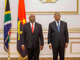 Presidente da Rep&uacute;blica, Jo&atilde;o Louren&ccedil;o, acreditou cinco novos embaixadores, entre os quais Thembelani Nxesi, da &Aacute;frica do Sul - CIPRA