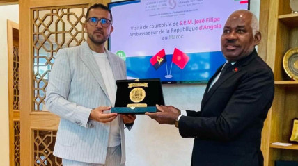 Embaixador de Angola em Marrocos (&agrave; dir.) 