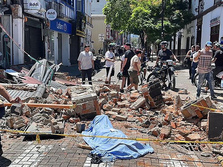 N&uacute;mero de mortos no sismo na Col&ocirc;mbia sobe para mais de duas centenas