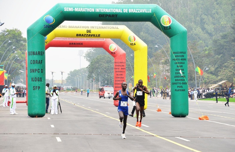 Maratona Internacional de Brazzaville re&uacute;ne atletas nacionais e estrangeiros