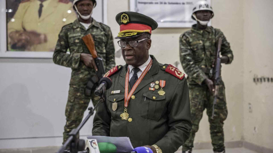 Presidente de transi&ccedil;&atilde;o da Guine Bissau rejeita alega&ccedil;&otilde;es sobre referendo